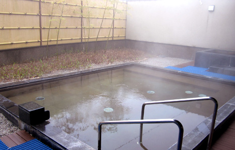 姫路市はやしだ交流センター ゆたりんの切り石露天風呂「和」の写真